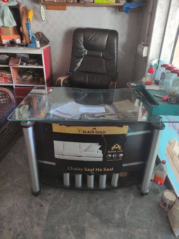 computer table and revolving chair for sale 0