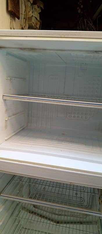 Dawalance 9188 model fridge 1