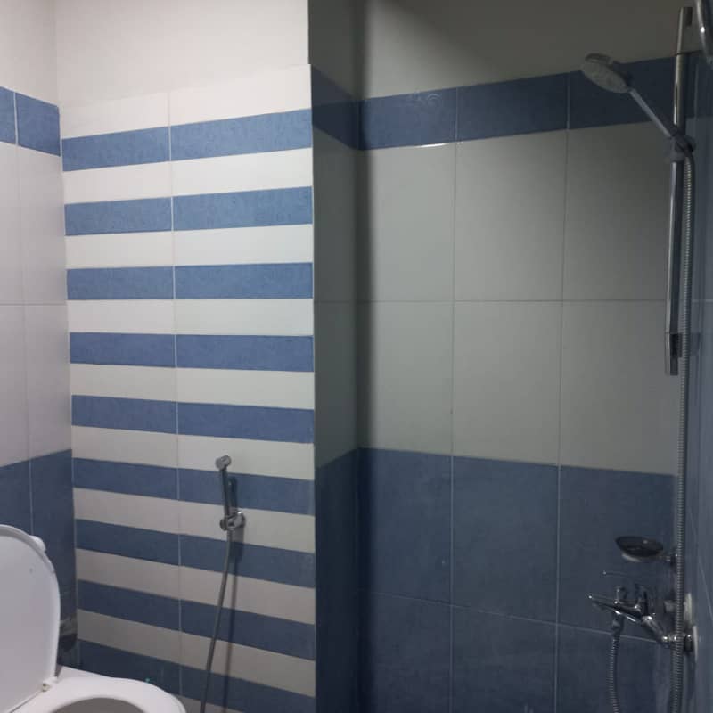 3-Bedroom Flat For Rent In Sector B Askari 11 Lahore 2