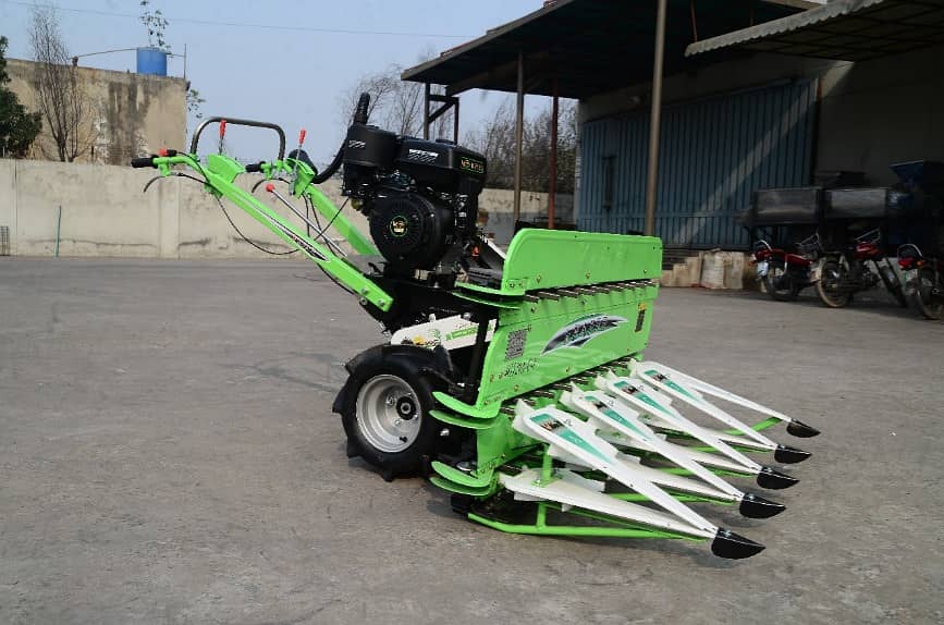 Harvester / Wheat reaper machine / Self Propelled Reaper / Reaper 5