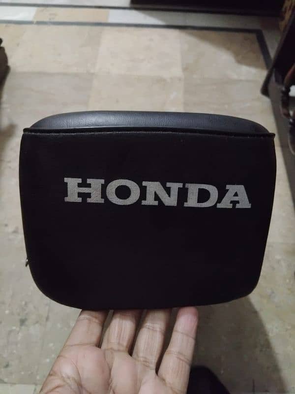 honda. bike125 back seat for sell 5