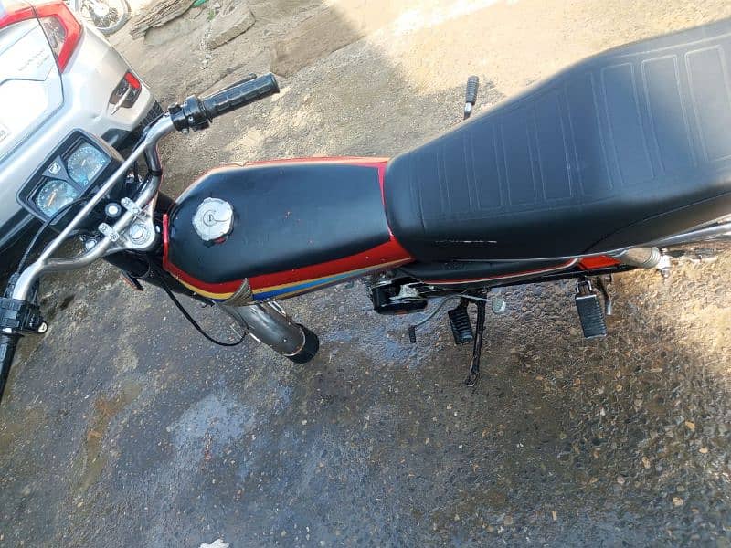 Honda 125 attock number,good sond ,call@wattsapp, 03/12/91/61/0/27 4