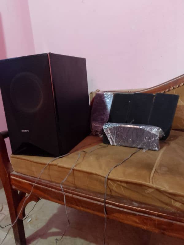 sony home theater model no Bdv e 2100 ka mukmal sound system 8