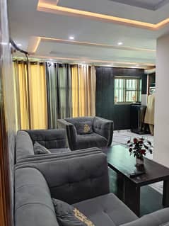 ONE BED LUXERY FURNISHED APARTMENT FOR RENT IN QUAID BLOCK BAHRIA TOWN LAHORE