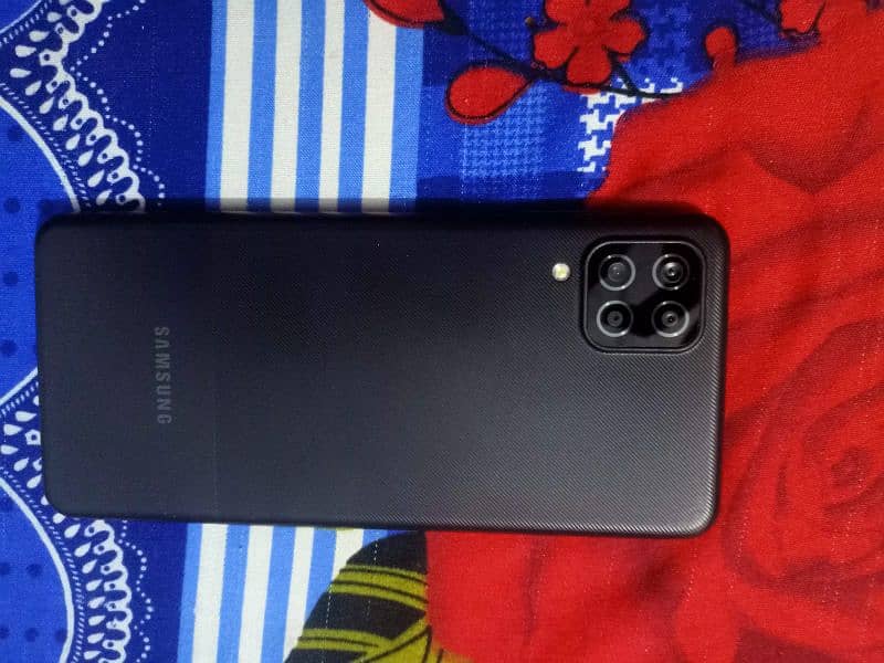 samsung a12 mobile 8/128 new condition no any single fault urgent sale 2