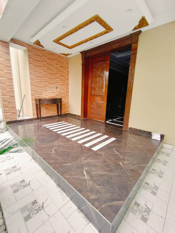 4 Kanal Exceptional Fully Furnished House!! For Daily Weekly &Amp;Amp; Monthly Basis. 3