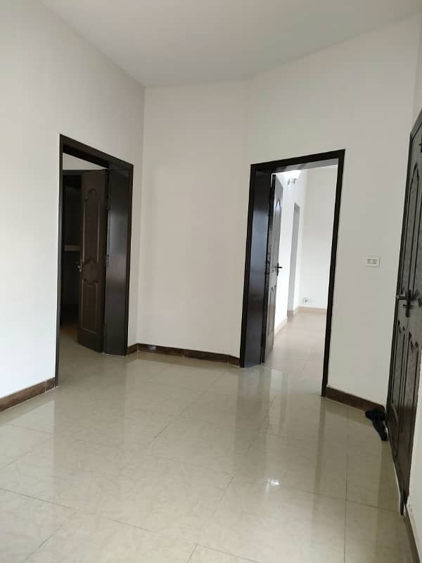 HOT LOCATION 17 Marla 4 Bed House For Sale In Askari 10 Lahore Cantt 4