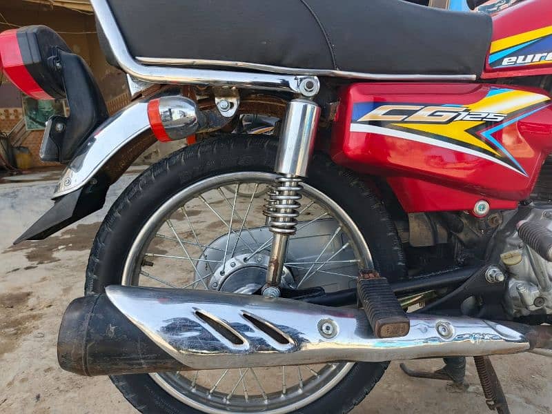 Honda cg125 model 2019 sukkur on 4