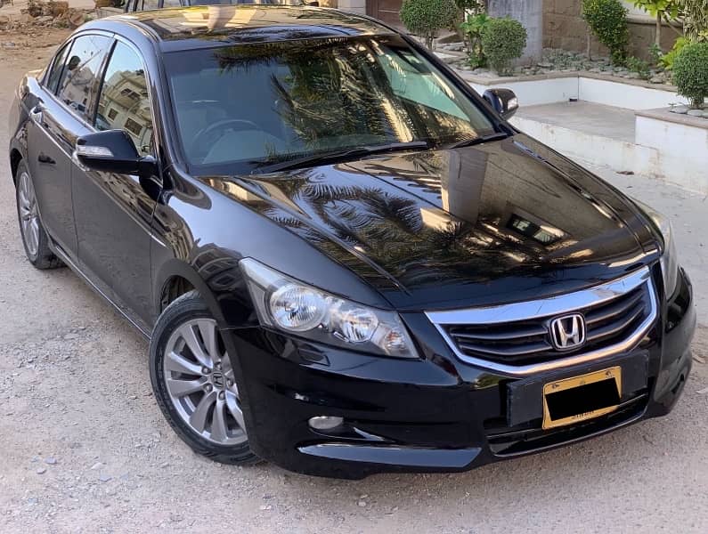 Honda Accord model 2011 Reg 2012 4