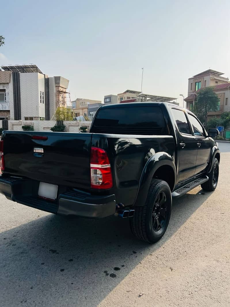 Toyota Hilux D-4D Automatic 2005 10