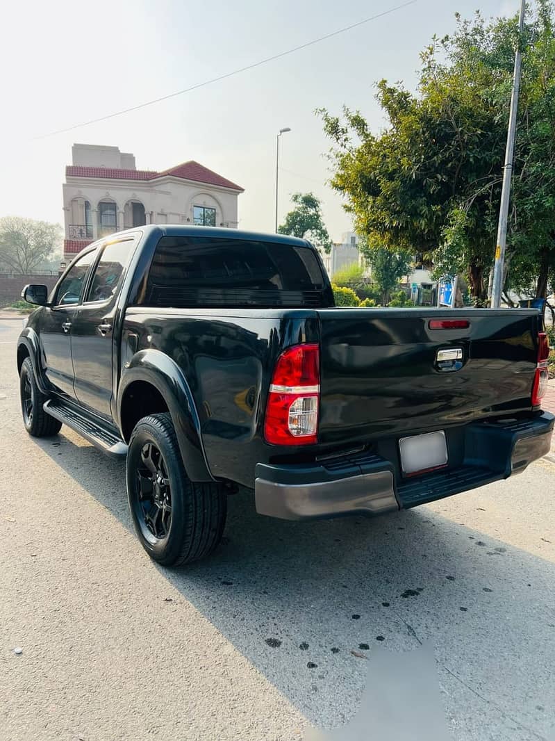 Toyota Hilux D-4D Automatic 2005 11