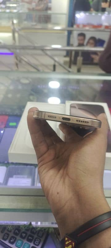 16 pro max 256gb Hk 3