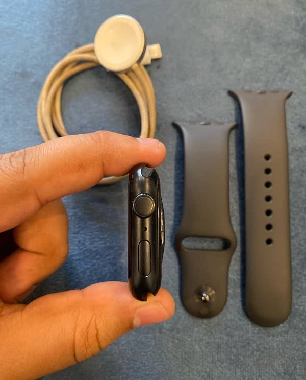 apple watch series 7 gps 45mm nike edition 2