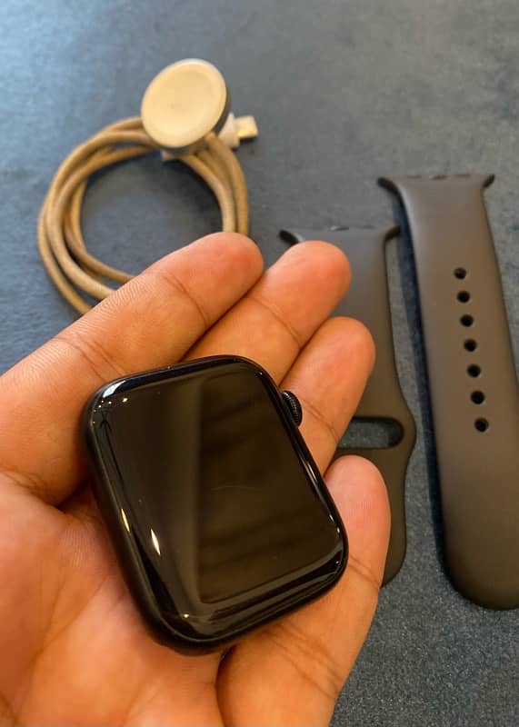 apple watch series 7 gps 45mm nike edition 7