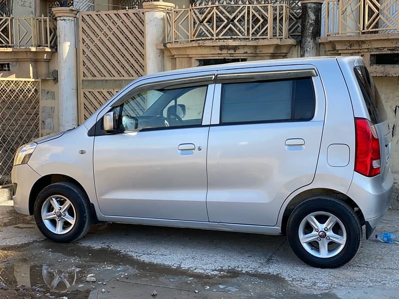 Suzuki Wagon R 2018 13