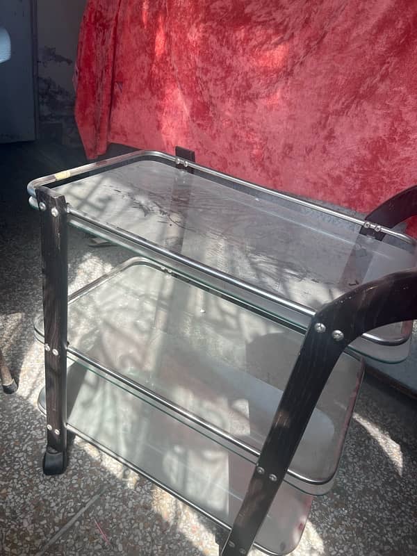 a trolly table for sell 1