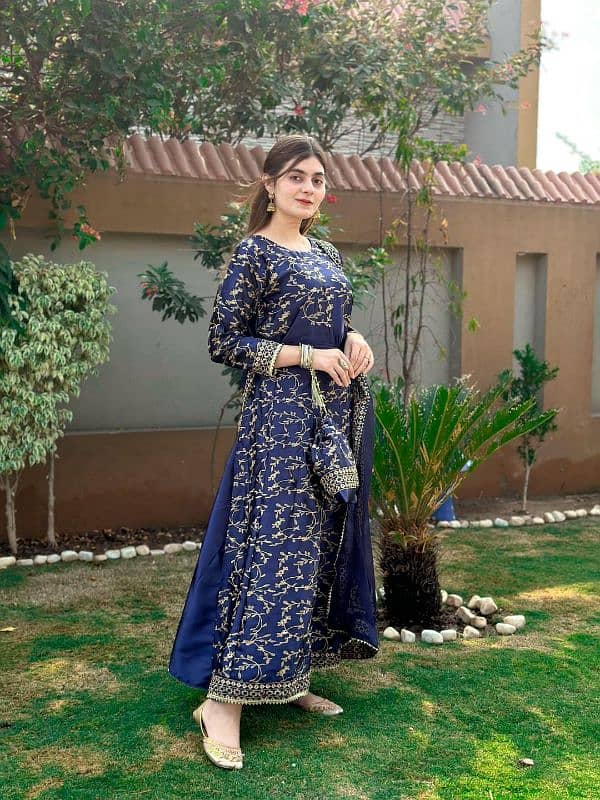 Stunning 4 PCs women stitched Embroidered silk Maxi suit 2