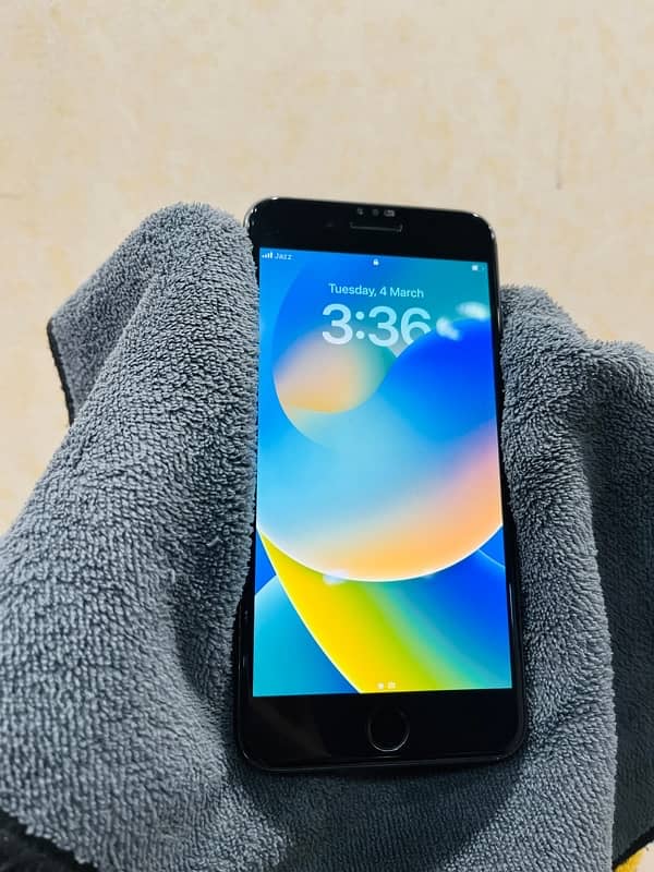 iphone 8 plus 256 GB PTA 1