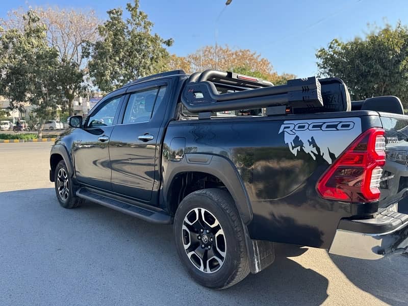 Toyota Hilux revo 2021 3