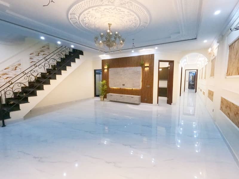 10M SPANISH HOUSE,AT SUPPER HOT LOCATION IN JOHAR TOWN FOR SALE 7