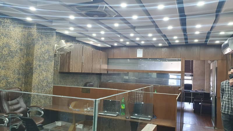 800 Square Feet Fully Furnished Commercial New Corporate OFFICE FOR RENT GULBERG 3 5