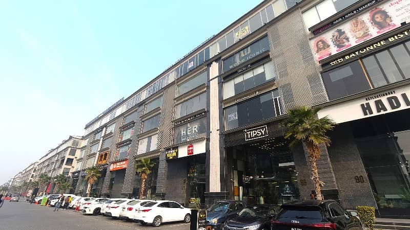 8 Marla DHA-RAYA COMMERCIAL 4TH FLOOR AVAILABLE FOR RENT 2