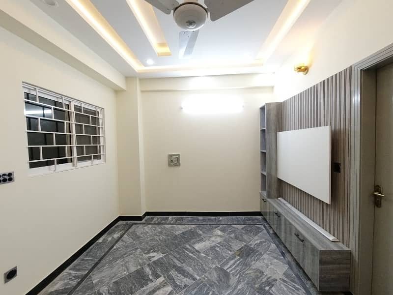 Apartment available in Wall Street Plaza G-15 Markaz on Excellent Location 5