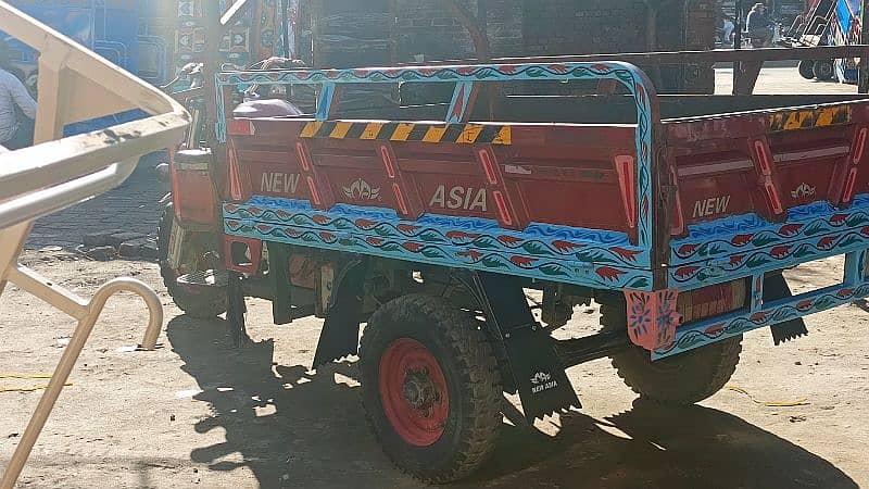 new Asia loader ricksha is very very good condition 4