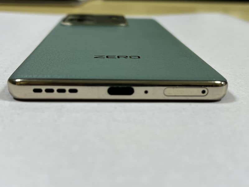 Infinix Zero 30 4G 3