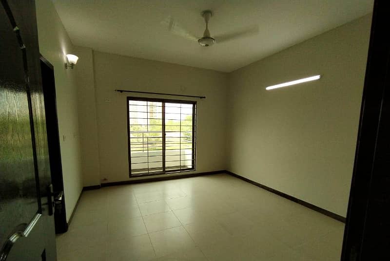 12-Marla 4-Bedroom Flat For Rent In Sector B Askari 11 Lahore 4