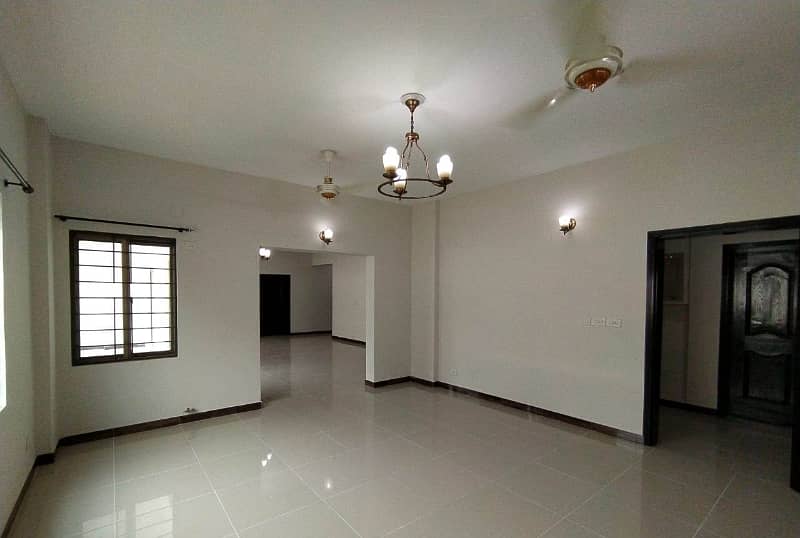 12-Marla 4-Bedroom Flat For Rent In Sector B Askari 11 Lahore 8