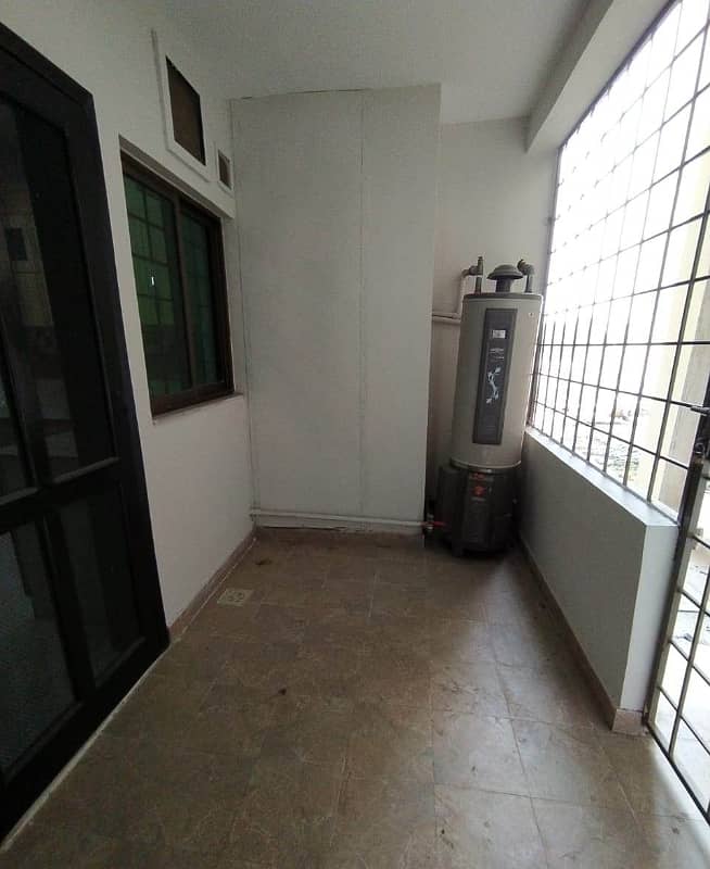 12-Marla 4-Bedroom Flat For Rent In Sector B Askari 11 Lahore 10