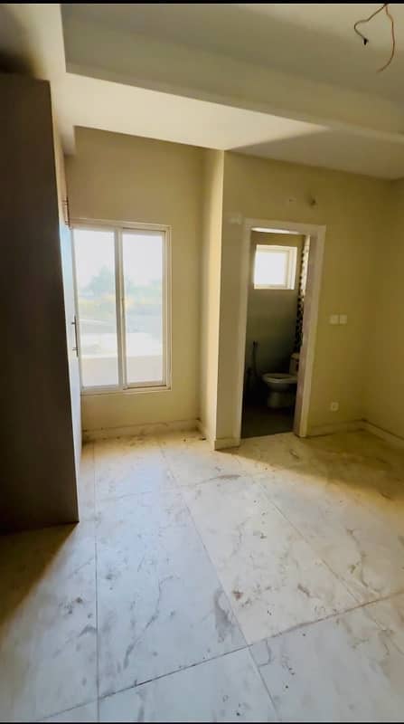 Green Heights B-17 Apartment with Lake View in Islamabad 9