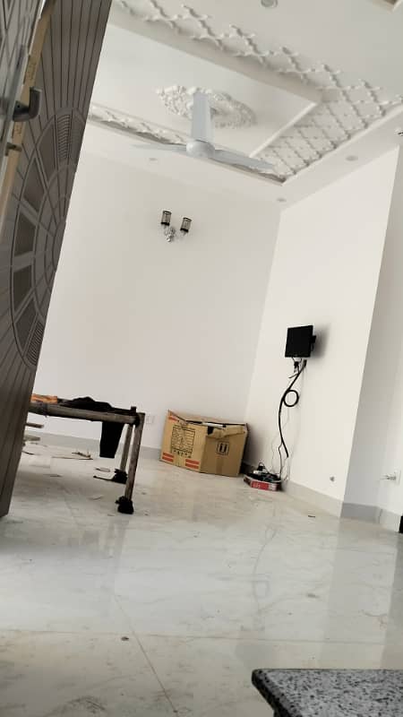 5 MARLA BEAUTIFUL HOUSE AVAILABLE FOR RENT IN DHA RAHBER 11 14