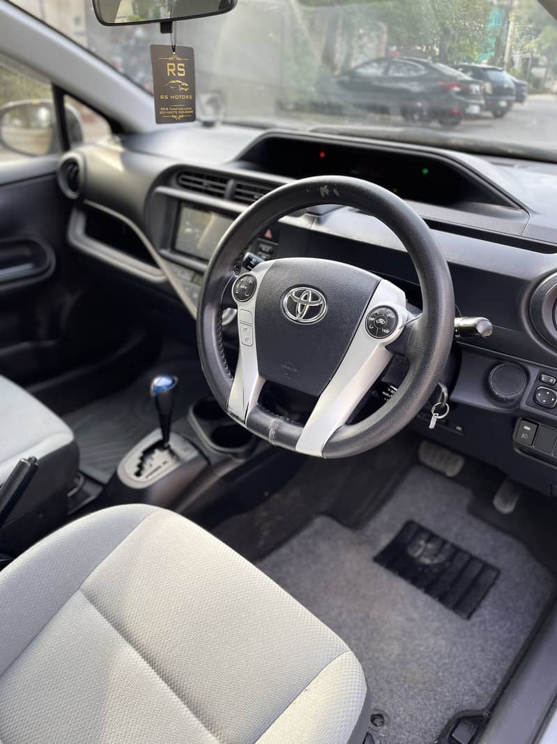 Toyota Aqua L 2016 5