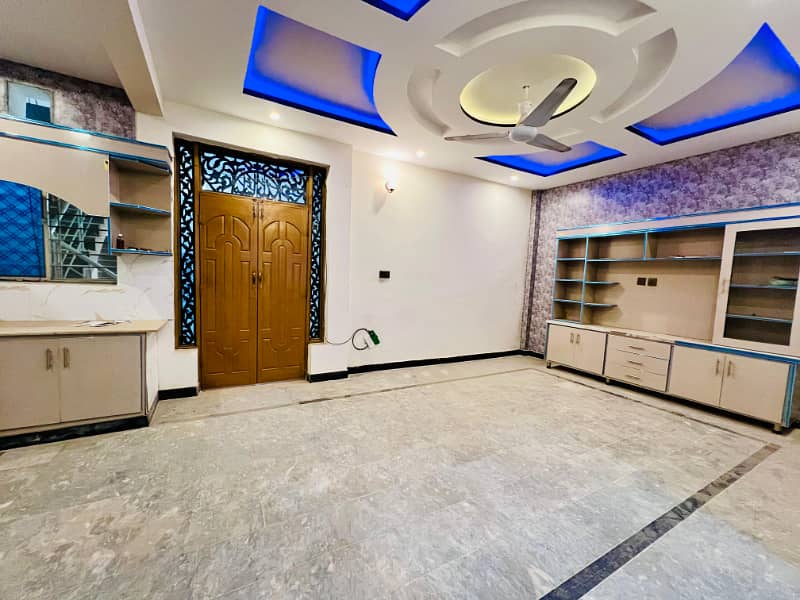 Beautiful and fresh house for sale in islamabad 7