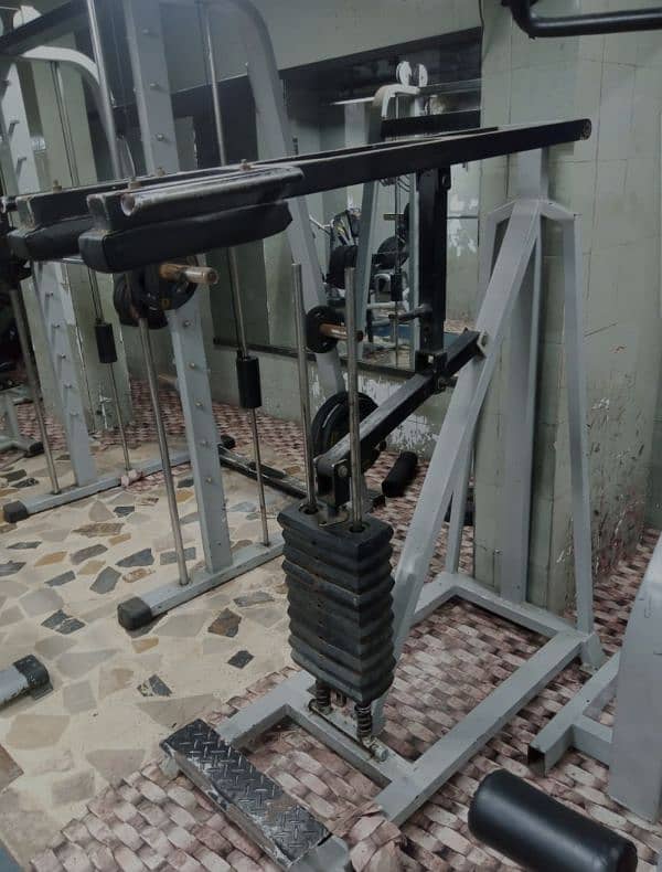 Commercial gym machines and equipment 16