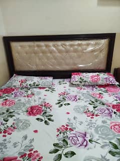 king size bed with mattress