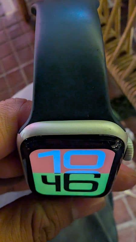 Apple Watch SE2  GPS Aluminum 40mm (2nd gen) 3