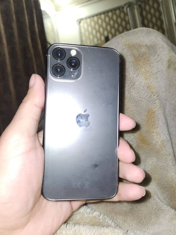 iphone 11 pro 0