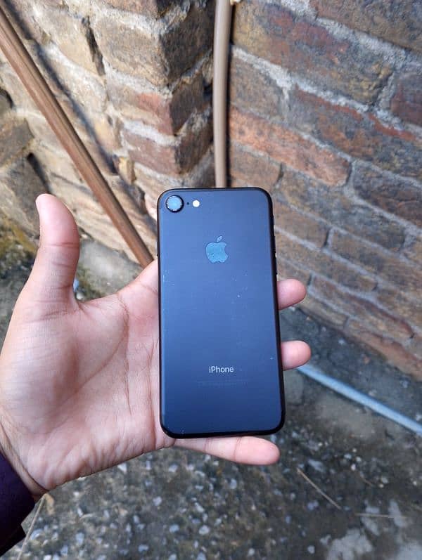 iphone 7 lush condition 0