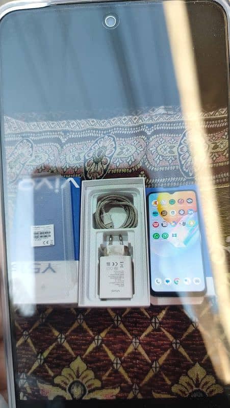 vivo y51s full box 10 by9 bilkul ok mobile 3