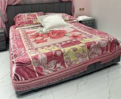 Poshish bed/wooden bed/king size bed+side tables