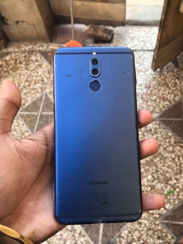 huawei mate 10 lite 4gb ram 64gb memory 0/3/1/5/9/9/3/8/5/2/1 Whatapp 2