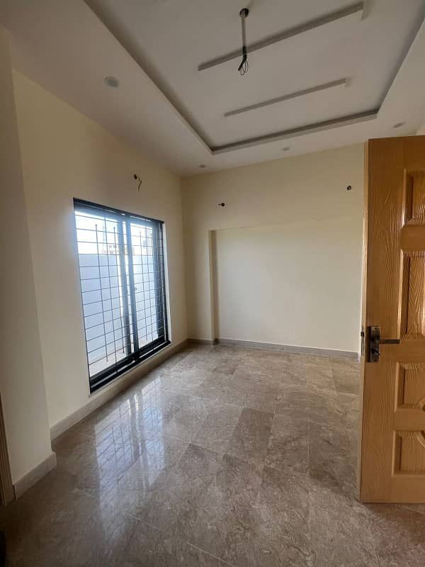 G plus 5 floor with basement comercial plaza for sale 4