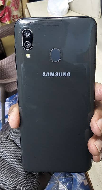 Samsung A30, Super emoled, 4gb, 64gb 2