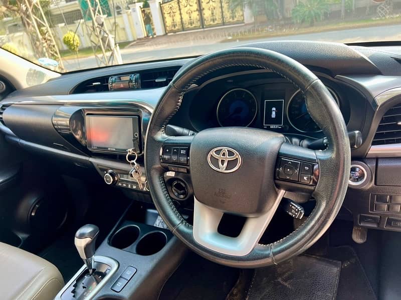 Toyota Hilux 2018 11