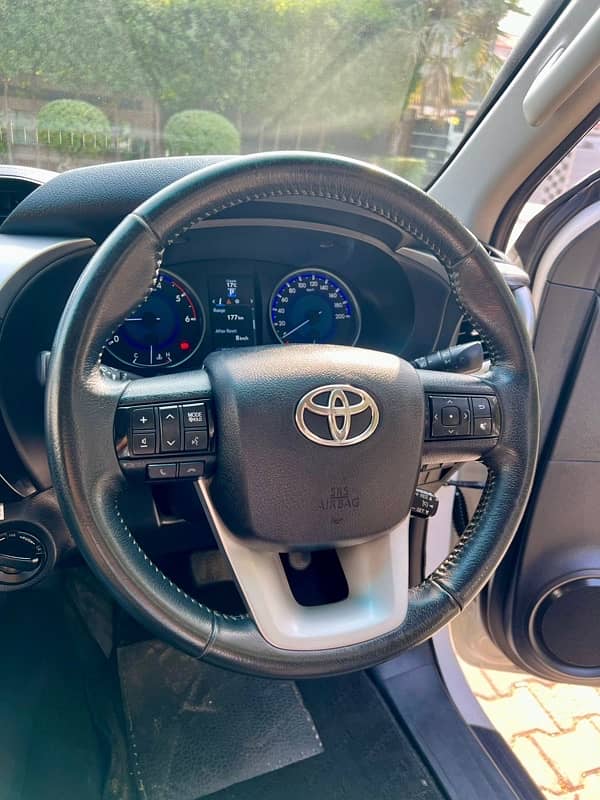 Toyota Hilux 2018 12