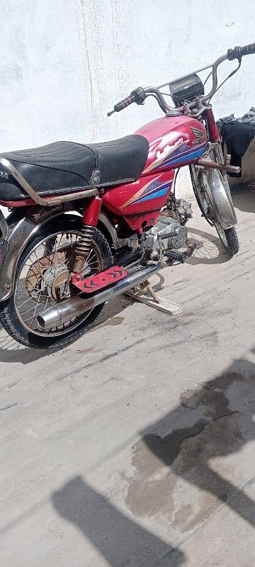 Honda 70 cc 2