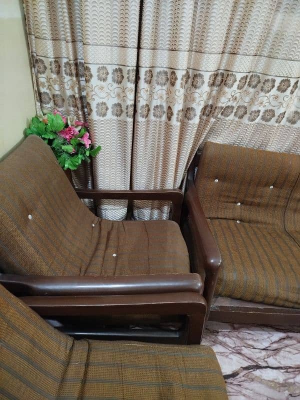 5 Seater wooden sofa 0